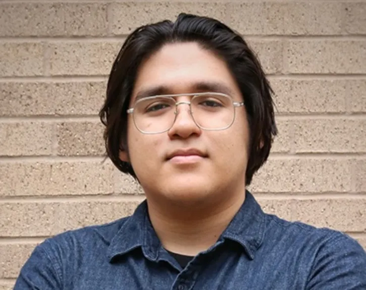 Headshot of Demian Chavez