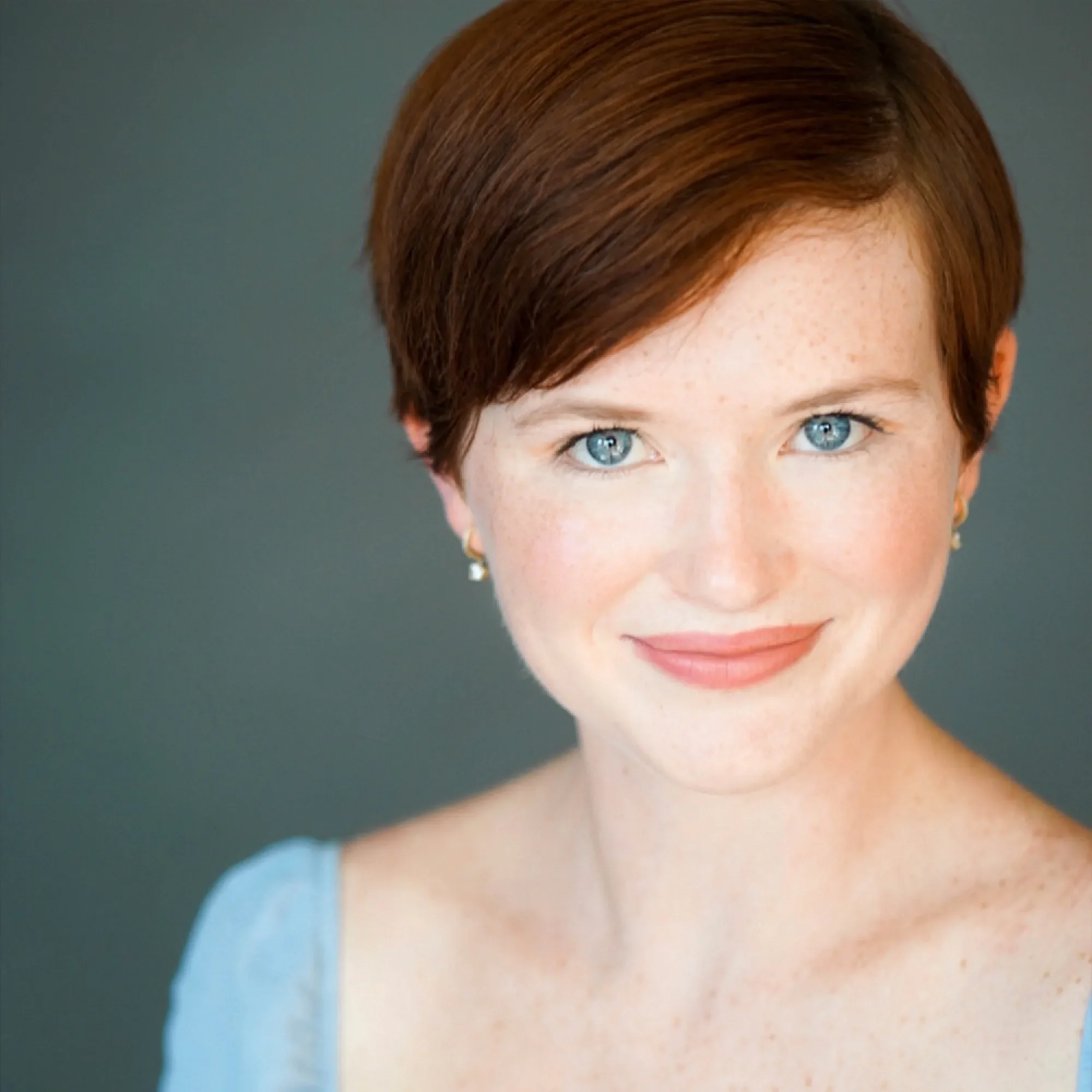 madeline headshot