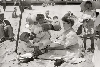Beachgoers in Asbury Park, New Jersey in 1911.