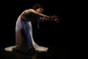 gesel mason performing jumping the broom