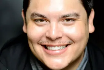 gomez headshot