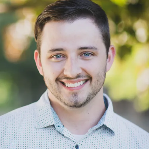 Lean about how Dana McLaughlin Jr. supports student learning and audience experience.