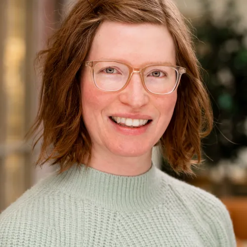 Headshot for Dr. Rachel Merrill Moss, researcher, performer and Assistant Professor in Theatre History